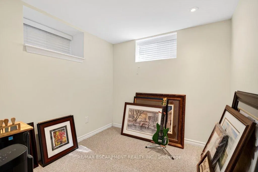 Photo 34 of 4008 Apple Valley Lane, Burlington, Shoreacres — HOMEH
