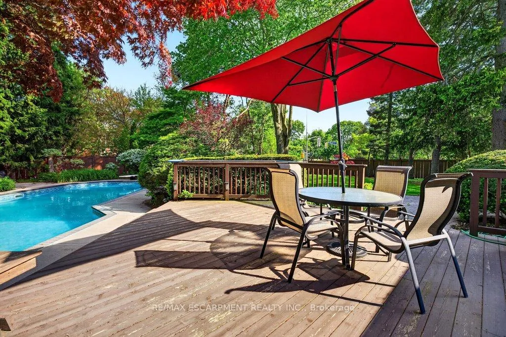 Photo 36 of 4008 Apple Valley Lane, Burlington, Shoreacres — HOMEH