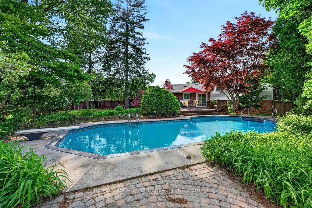 Photo 39 of 4008 Apple Valley Lane, Burlington, Shoreacres — HOMEH