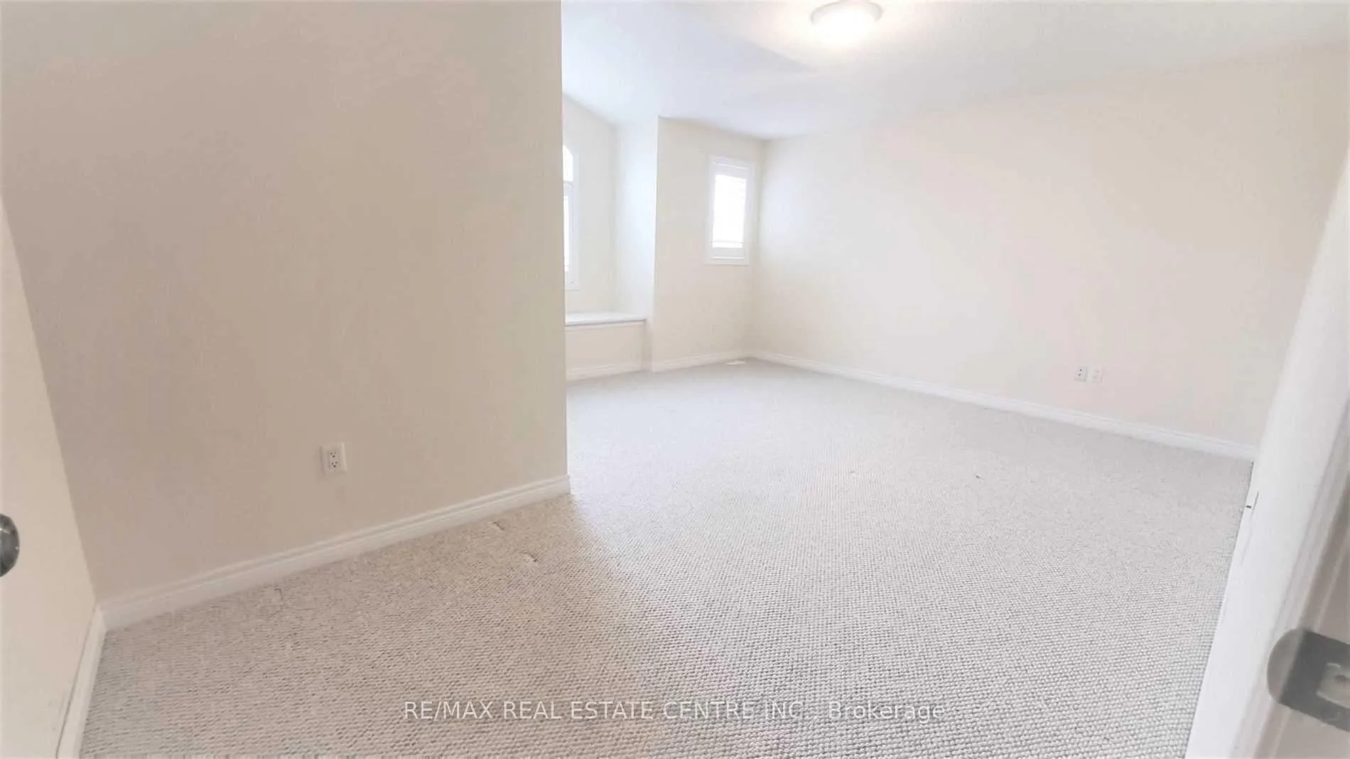 Photo 22 of 15 Sasha Court, Hamilton, Stoney Creek — HOMEH