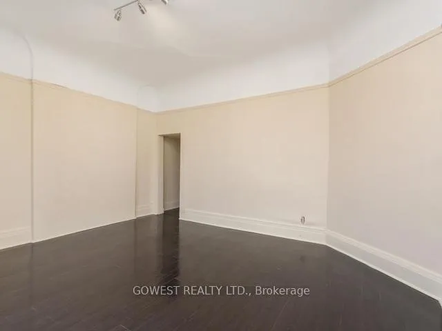 Photo 6 of Unit Main#1, 2011 Dundas Street, Toronto, Roncesvalles — HOMEH
