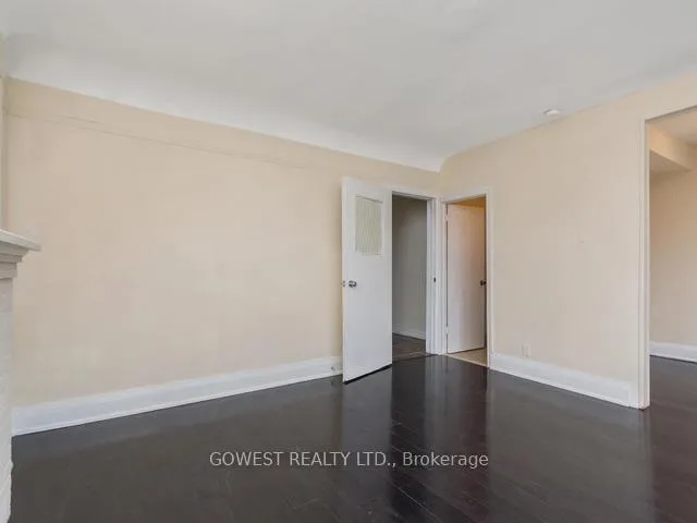 Photo 7 of Unit Main#1, 2011 Dundas Street, Toronto, Roncesvalles — HOMEH