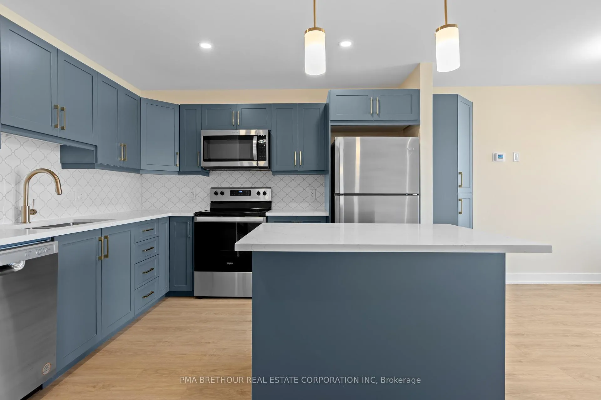 Photo 5 of 66 Staples Boulevard, Smiths Falls — HOMEH