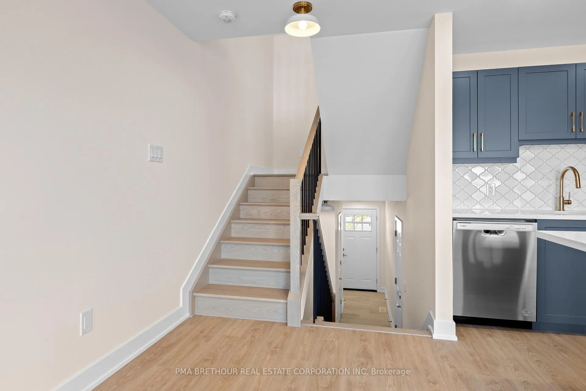 Photo 11 of 66 Staples Boulevard, Smiths Falls — HOMEH