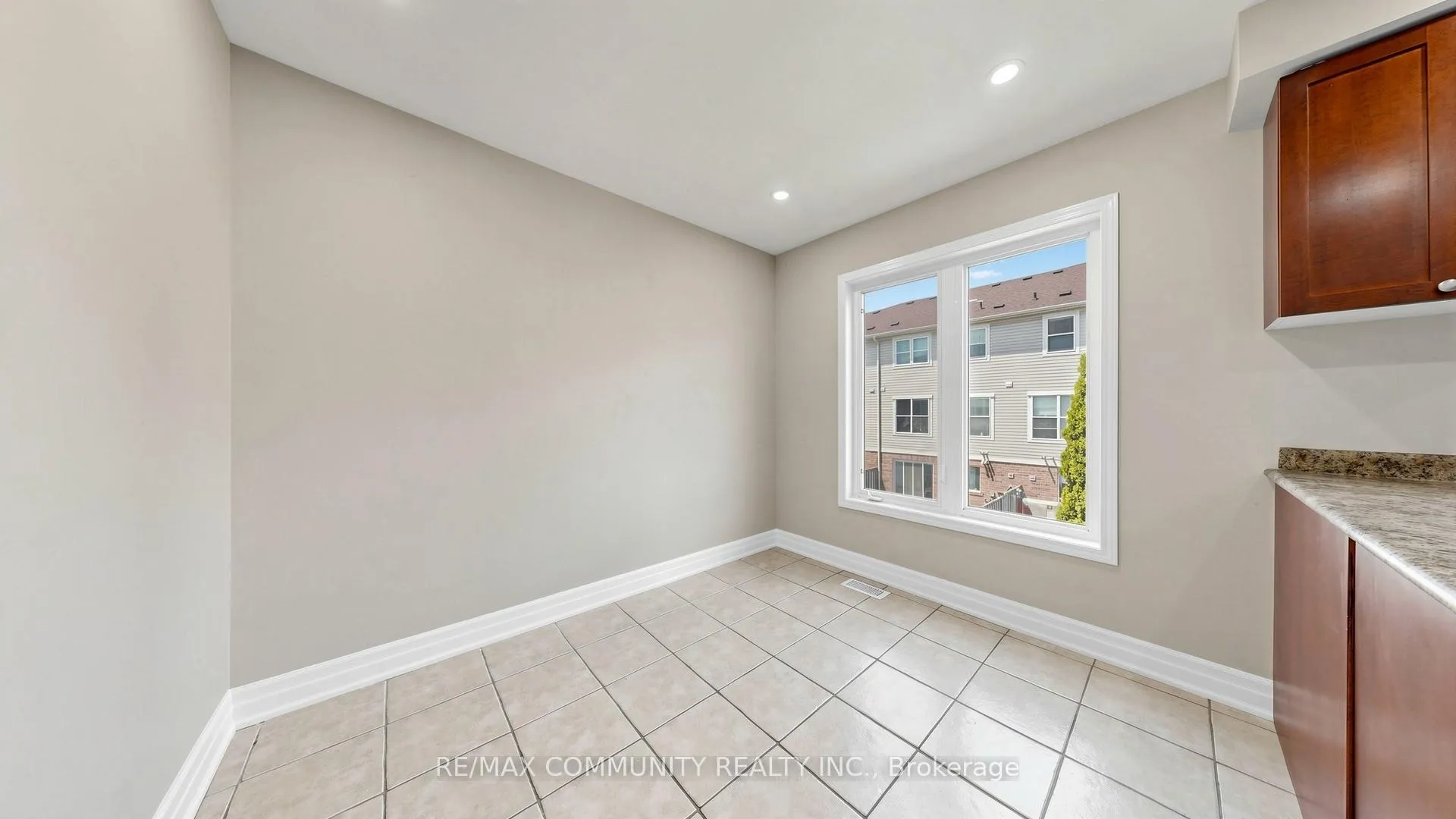 Photo 14 of 10 Red Fox Place, Scarborough, Rouge — HOMEH