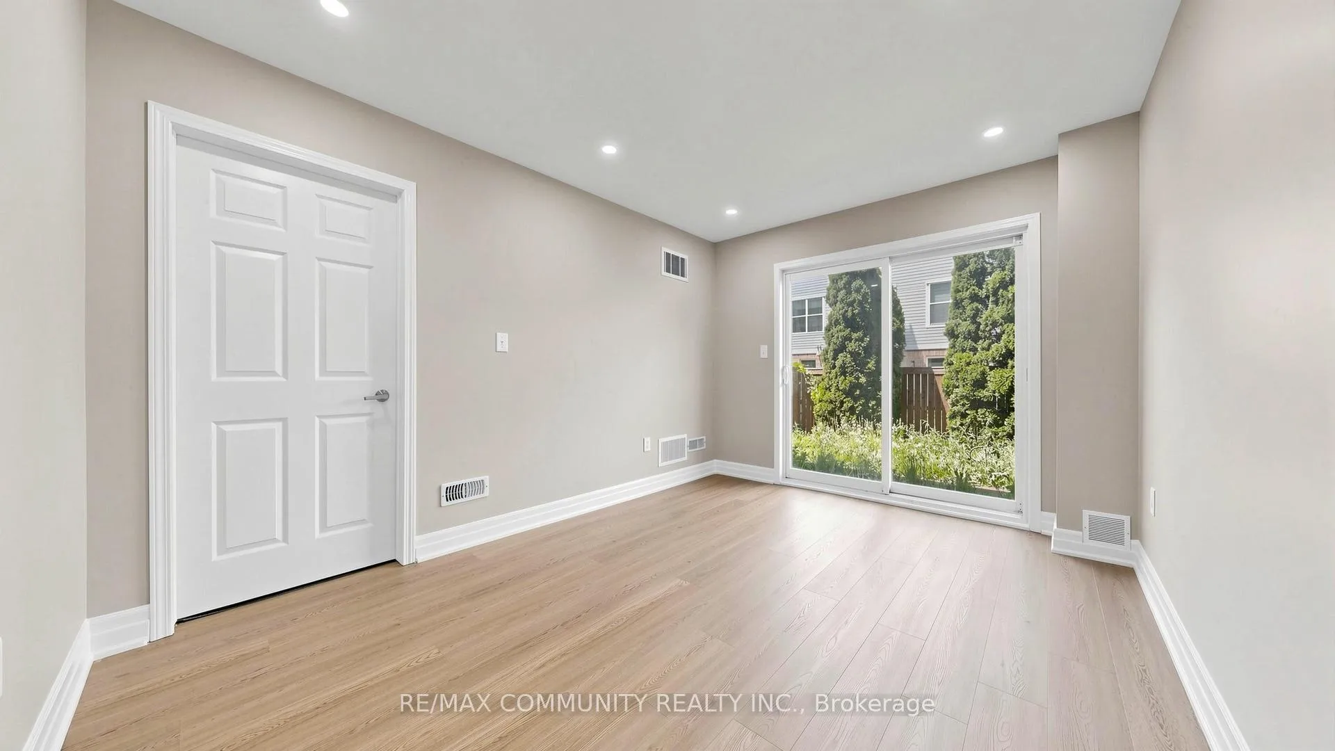 Photo 37 of 10 Red Fox Place, Scarborough, Rouge — HOMEH