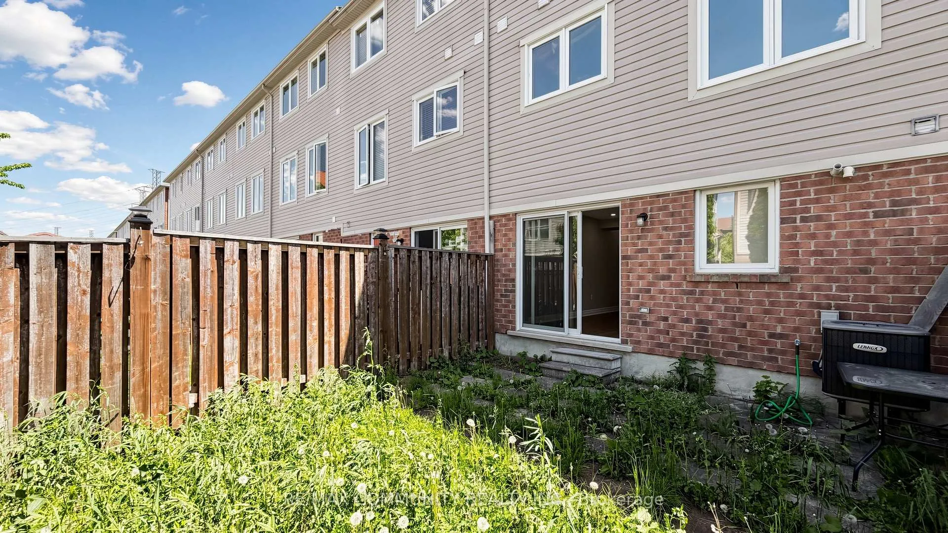 Photo 39 of 10 Red Fox Place, Scarborough, Rouge — HOMEH