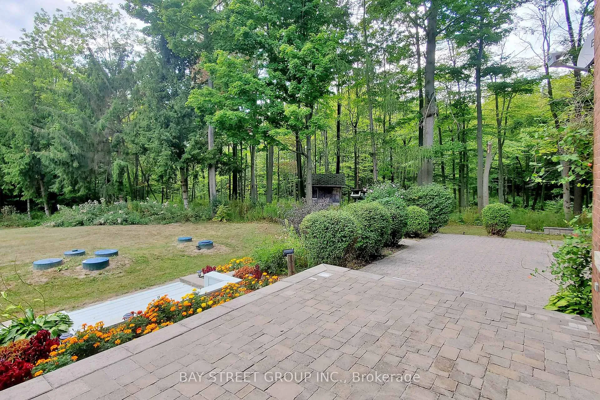 Photo 12 of 902 Shaver Road, Hamilton, Rural Ancaster — HOMEH