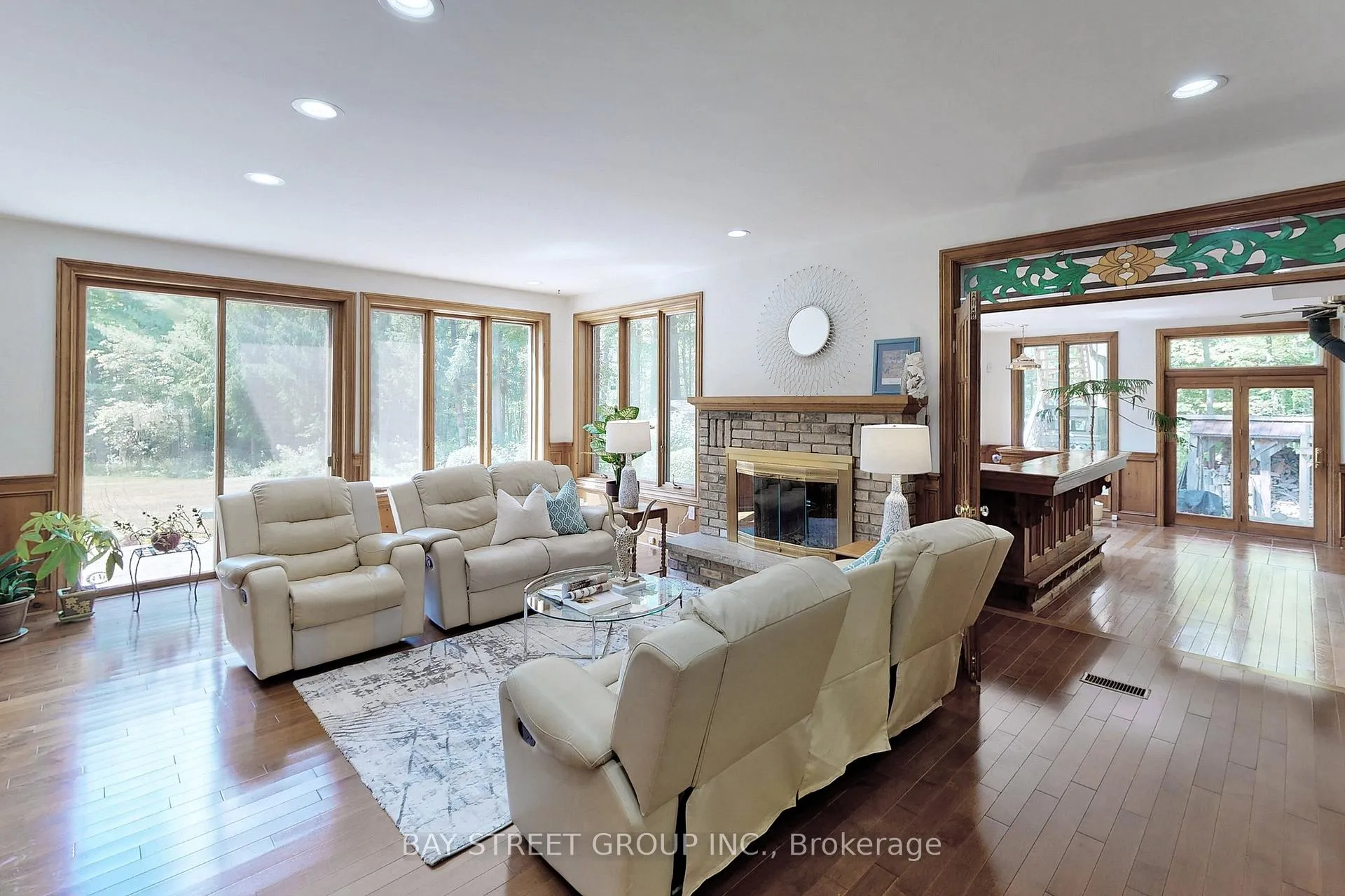Photo 19 of 902 Shaver Road, Hamilton, Rural Ancaster — HOMEH