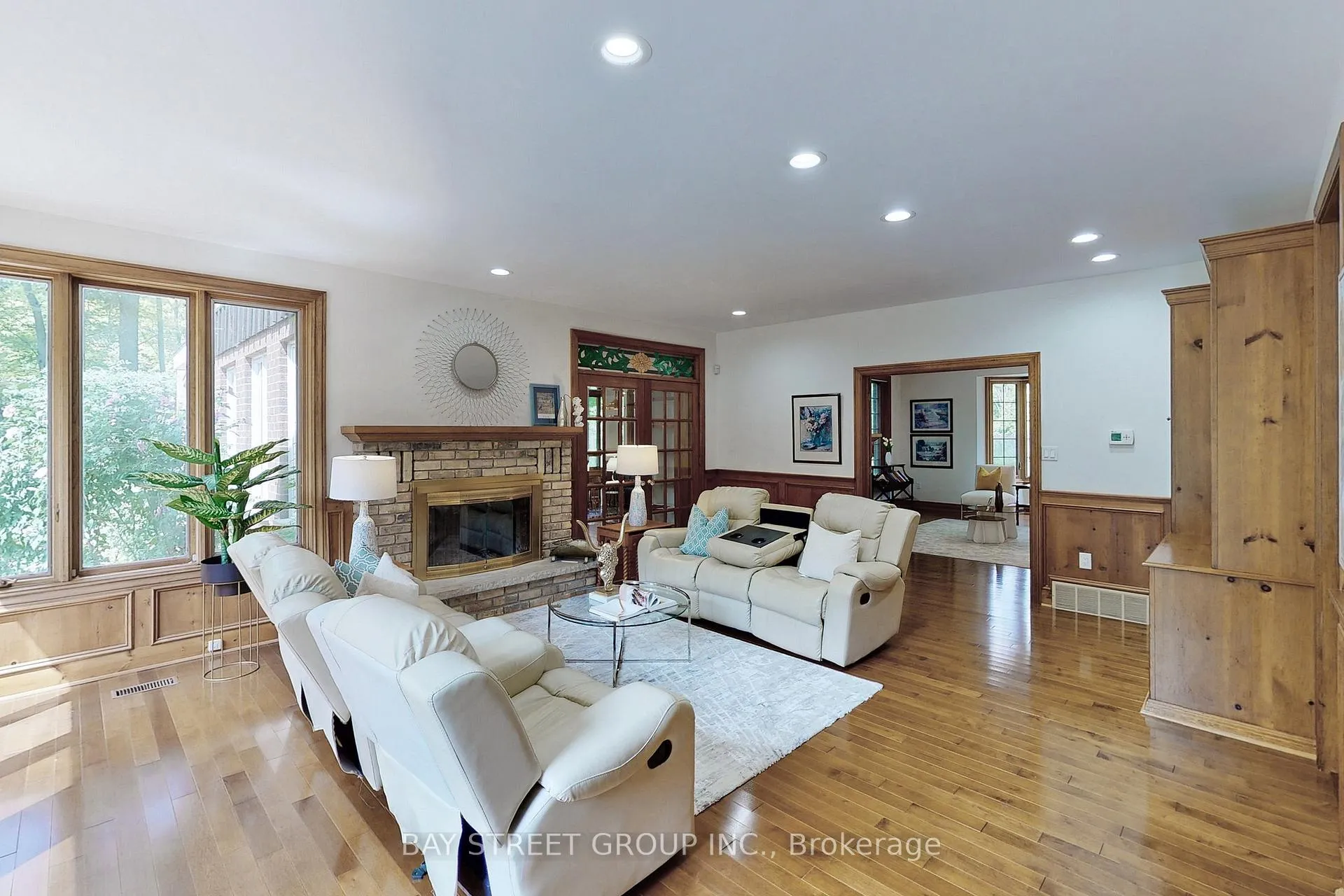 Photo 20 of 902 Shaver Road, Hamilton, Rural Ancaster — HOMEH