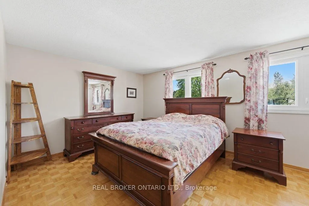 Photo 17 of 13 Beddoe Lane, Ottawa, Blackburn Hamlet (South) — HOMEH