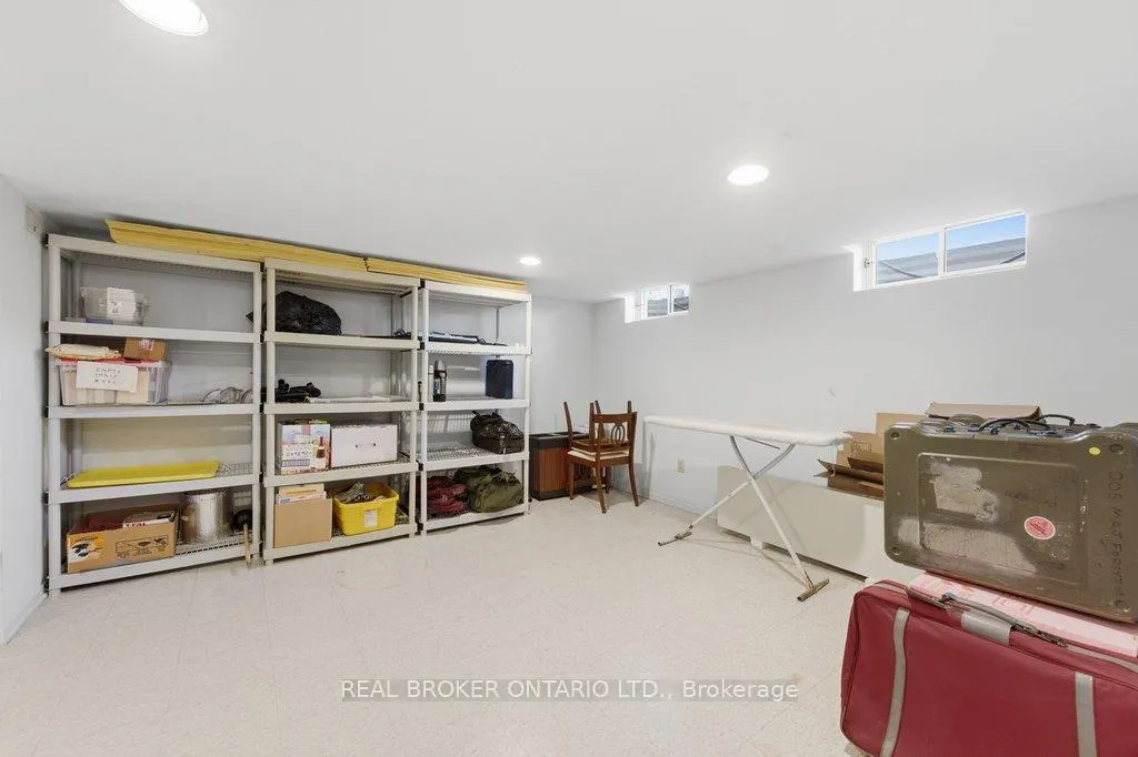 Photo 22 of 13 Beddoe Lane, Ottawa, Blackburn Hamlet (South) — HOMEH