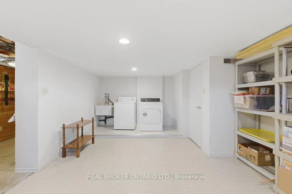 Photo 23 of 13 Beddoe Lane, Ottawa, Blackburn Hamlet (South) — HOMEH