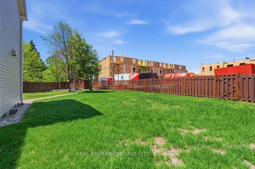 Photo 27 of 13 Beddoe Lane, Ottawa, Blackburn Hamlet (South) — HOMEH