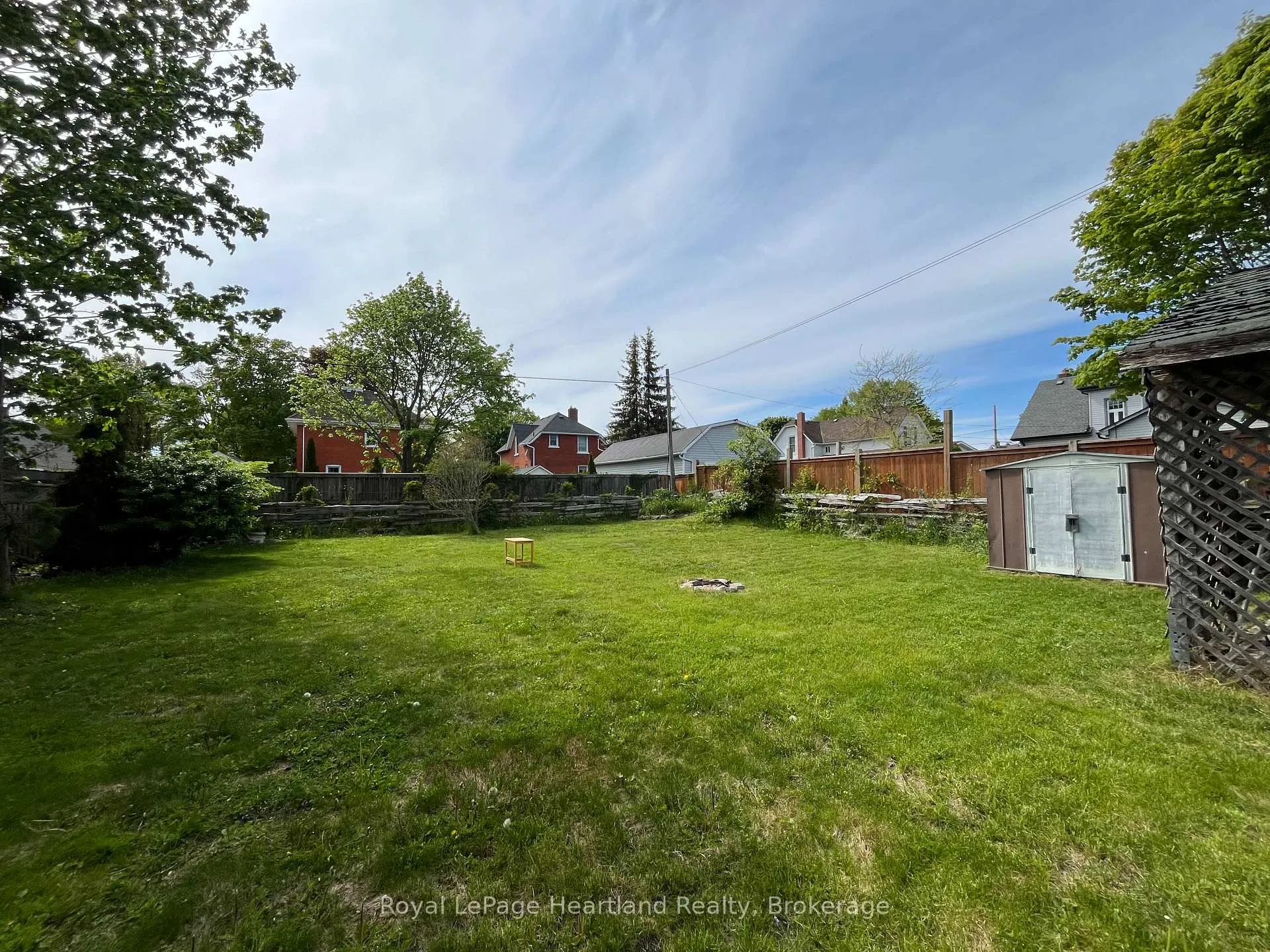 Photo 8 of 130-A South Street S, Goderich, Goderich (Town) — HOMEH