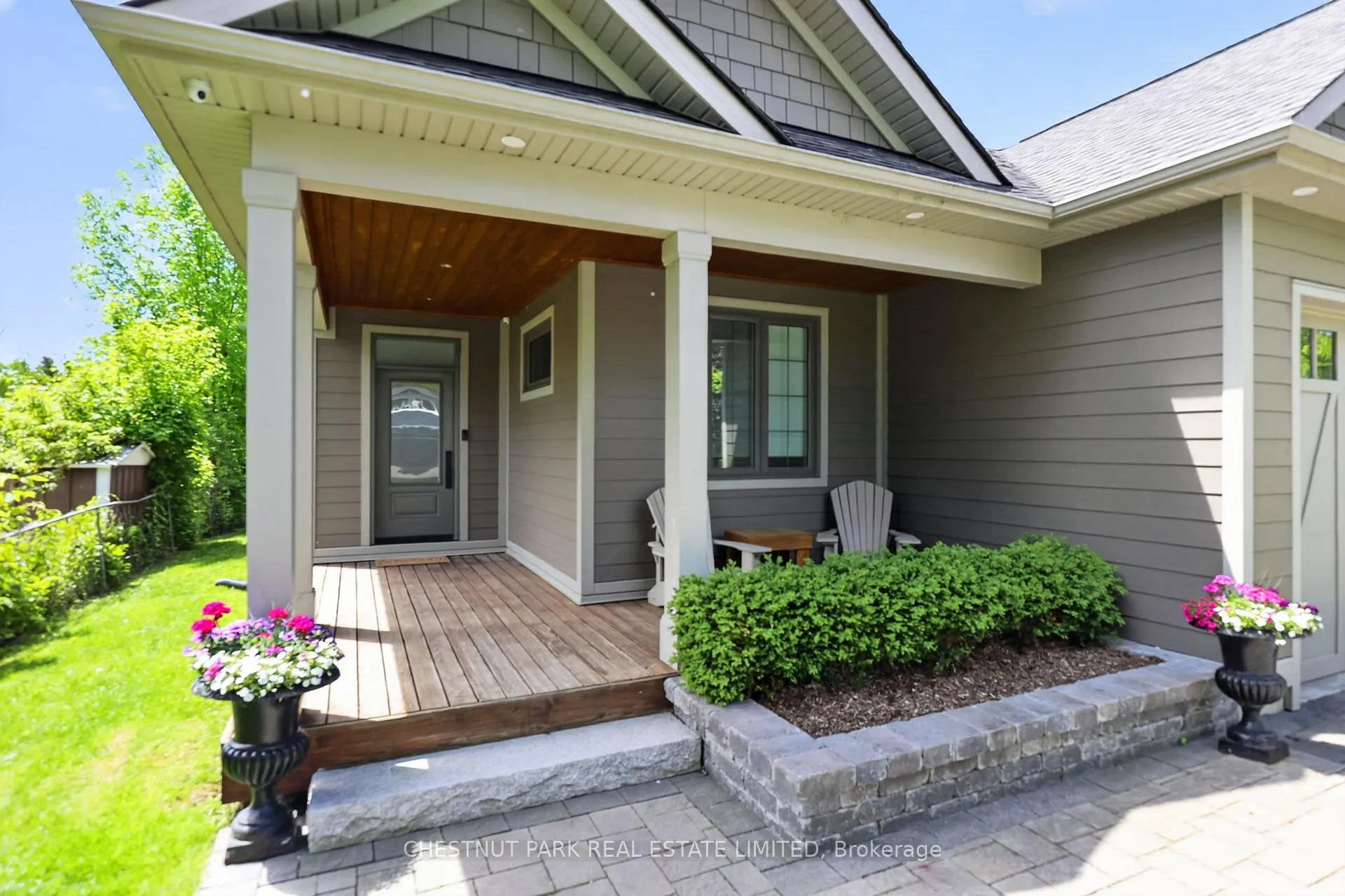 Photo 3 of 153 Riveredge Drive, Georgina, Keswick North — HOMEH