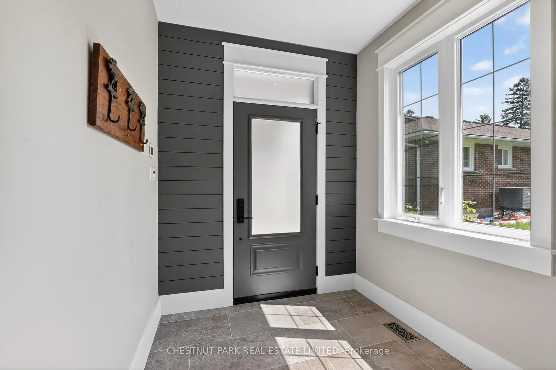 Photo 4 of 153 Riveredge Drive, Georgina, Keswick North — HOMEH