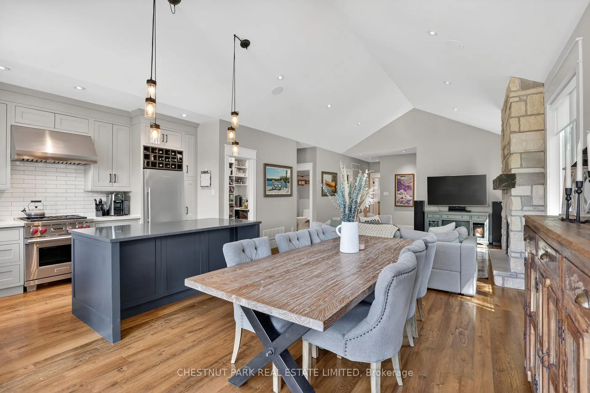 Photo 9 of 153 Riveredge Drive, Georgina, Keswick North — HOMEH