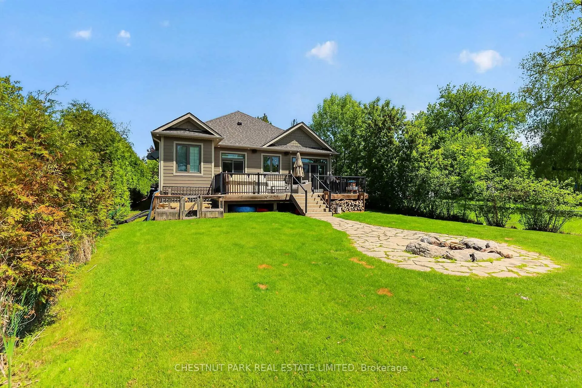 Photo 33 of 153 Riveredge Drive, Georgina, Keswick North — HOMEH