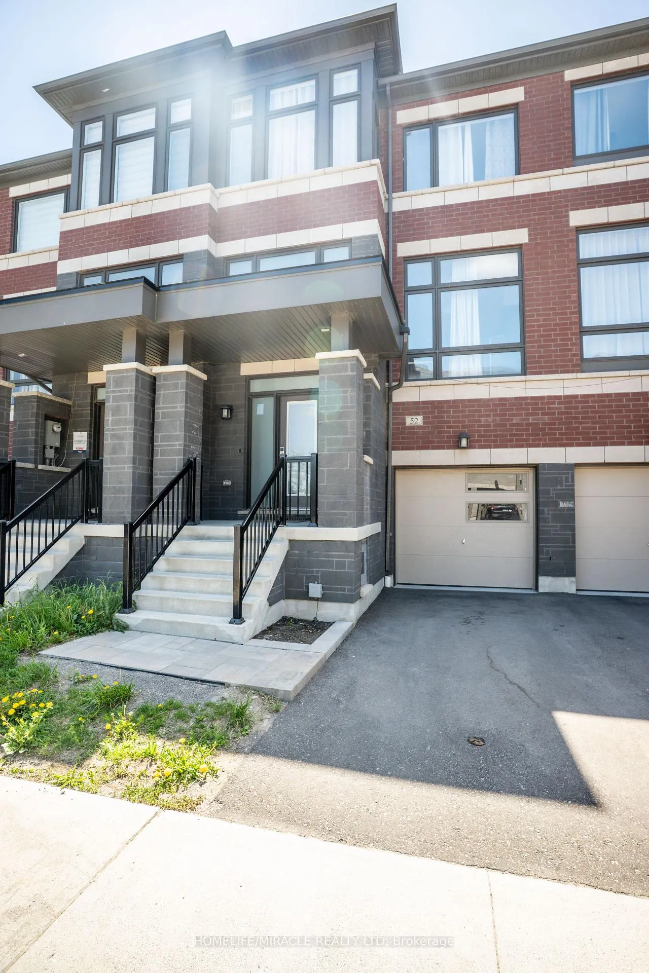 Photo 2 of 52 Douet Lane, Ajax, South East — HOMEH