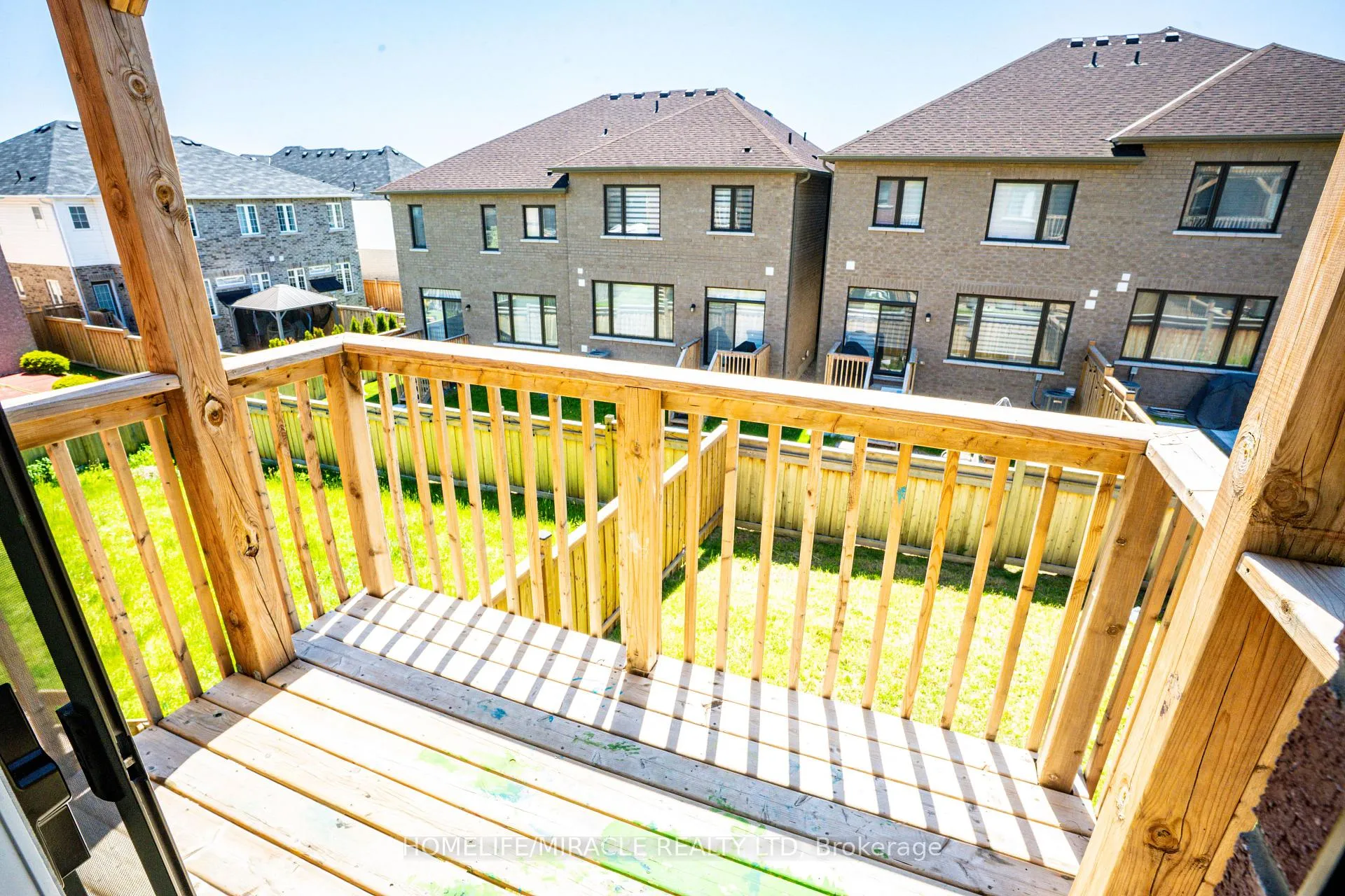 Photo 30 of 52 Douet Lane, Ajax, South East — HOMEH