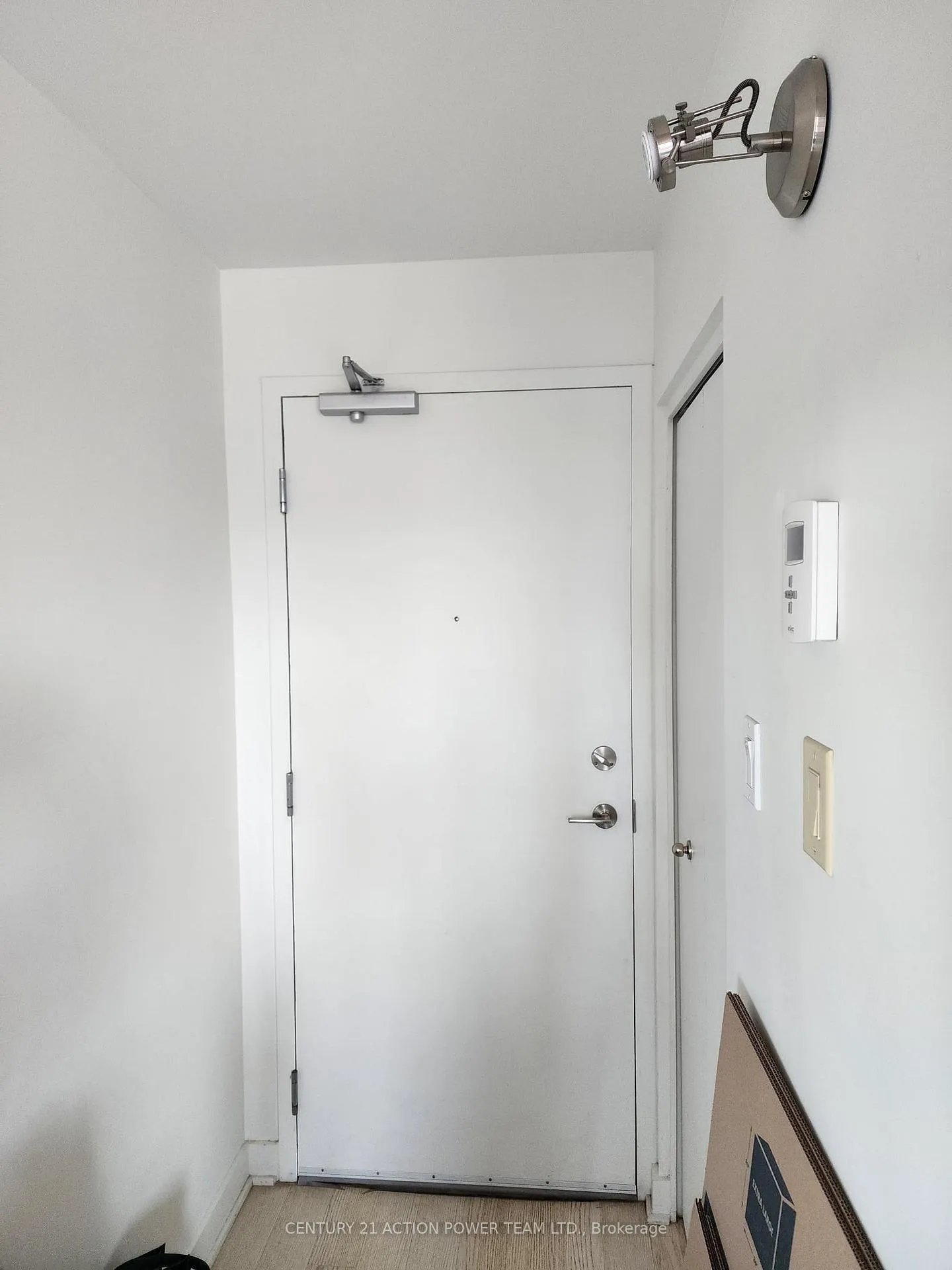 Photo 2 of Unit 411, 354 Gladstone Avenue, Ottawa, Ottawa Centre — HOMEH