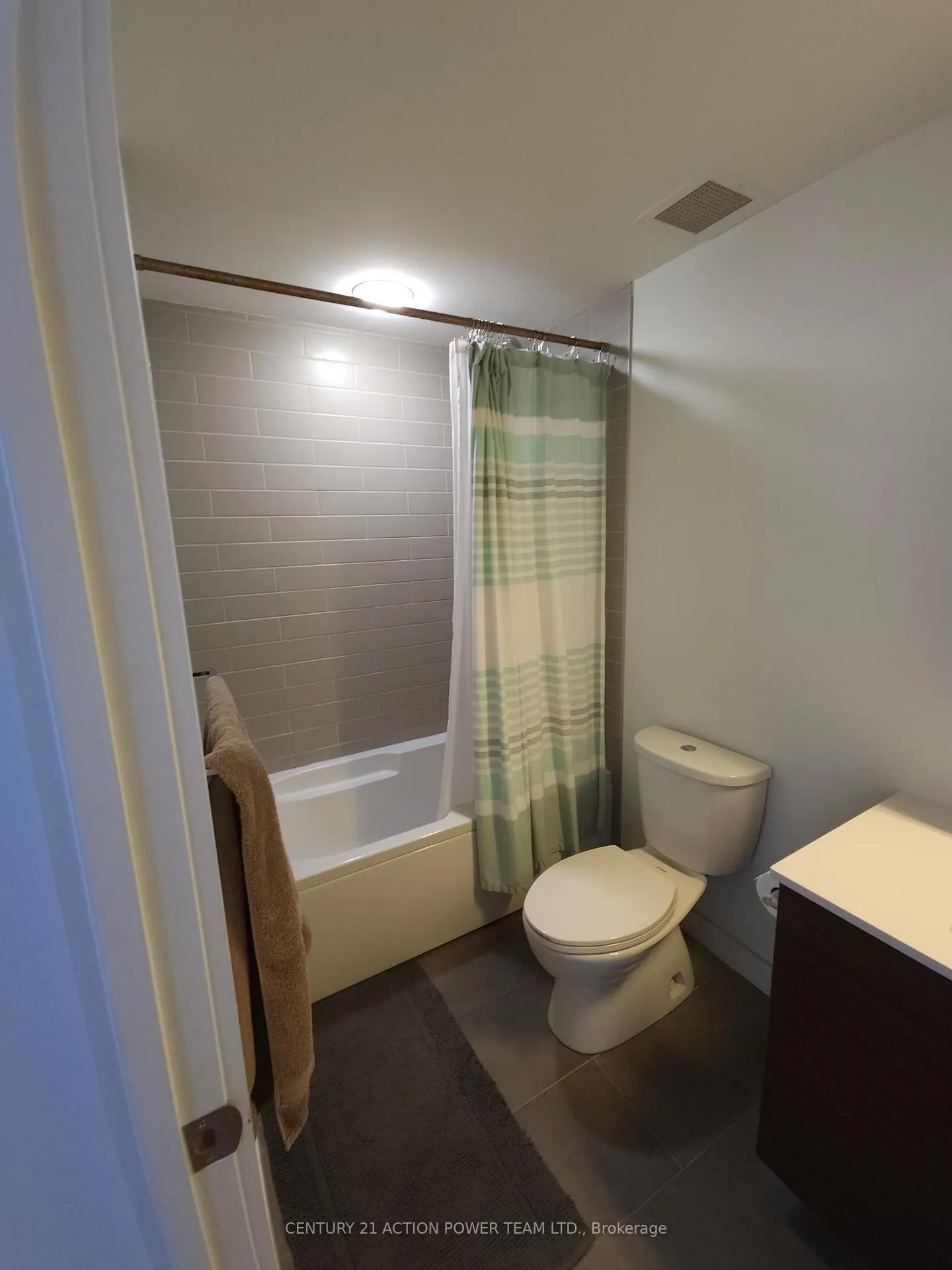 Photo 13 of Unit 411, 354 Gladstone Avenue, Ottawa, Ottawa Centre — HOMEH