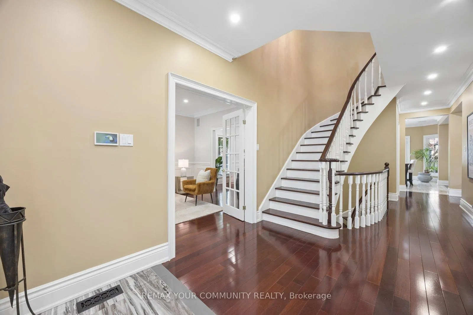 Photo 6 of 2 Riggs Court, Richmond Hill, Mill Pond — HOMEH