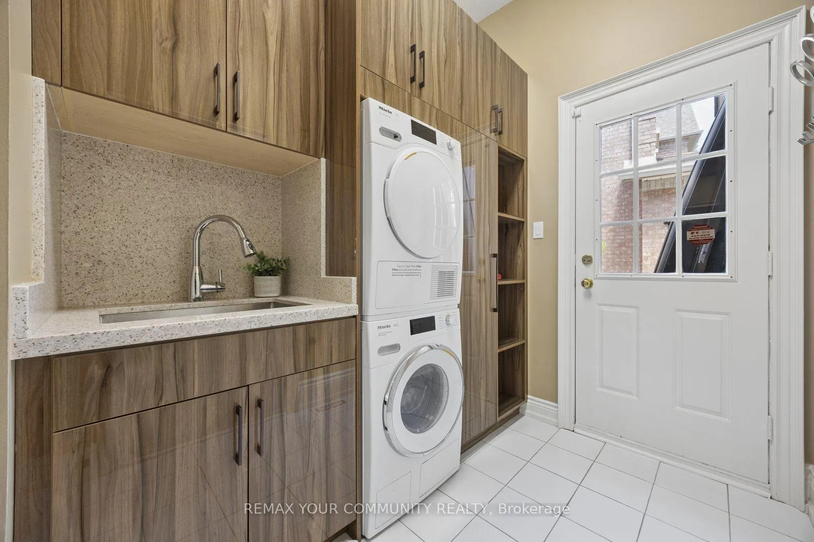 Photo 27 of 2 Riggs Court, Richmond Hill, Mill Pond — HOMEH