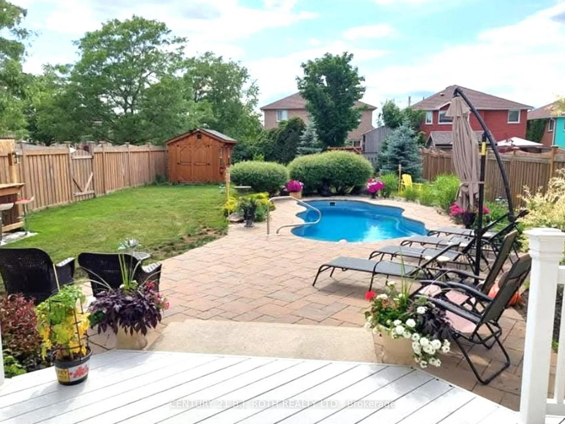 Photo 1 of 14 Round Leaf Court, Barrie, Holly — HOMEH