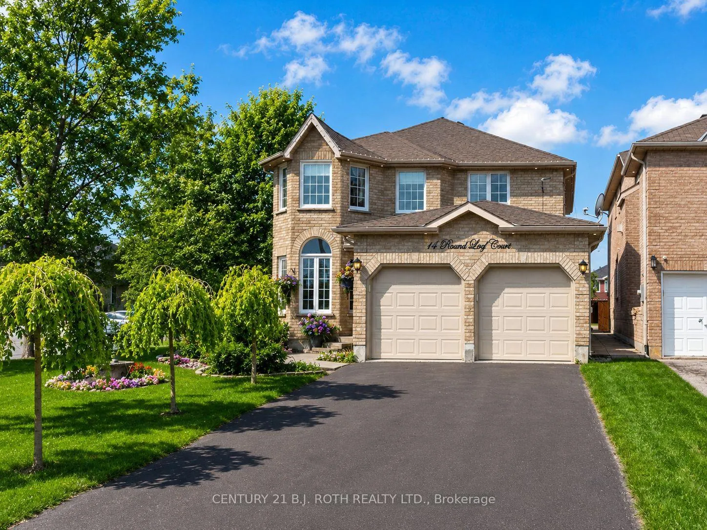 Photo 2 of 14 Round Leaf Court, Barrie, Holly — HOMEH