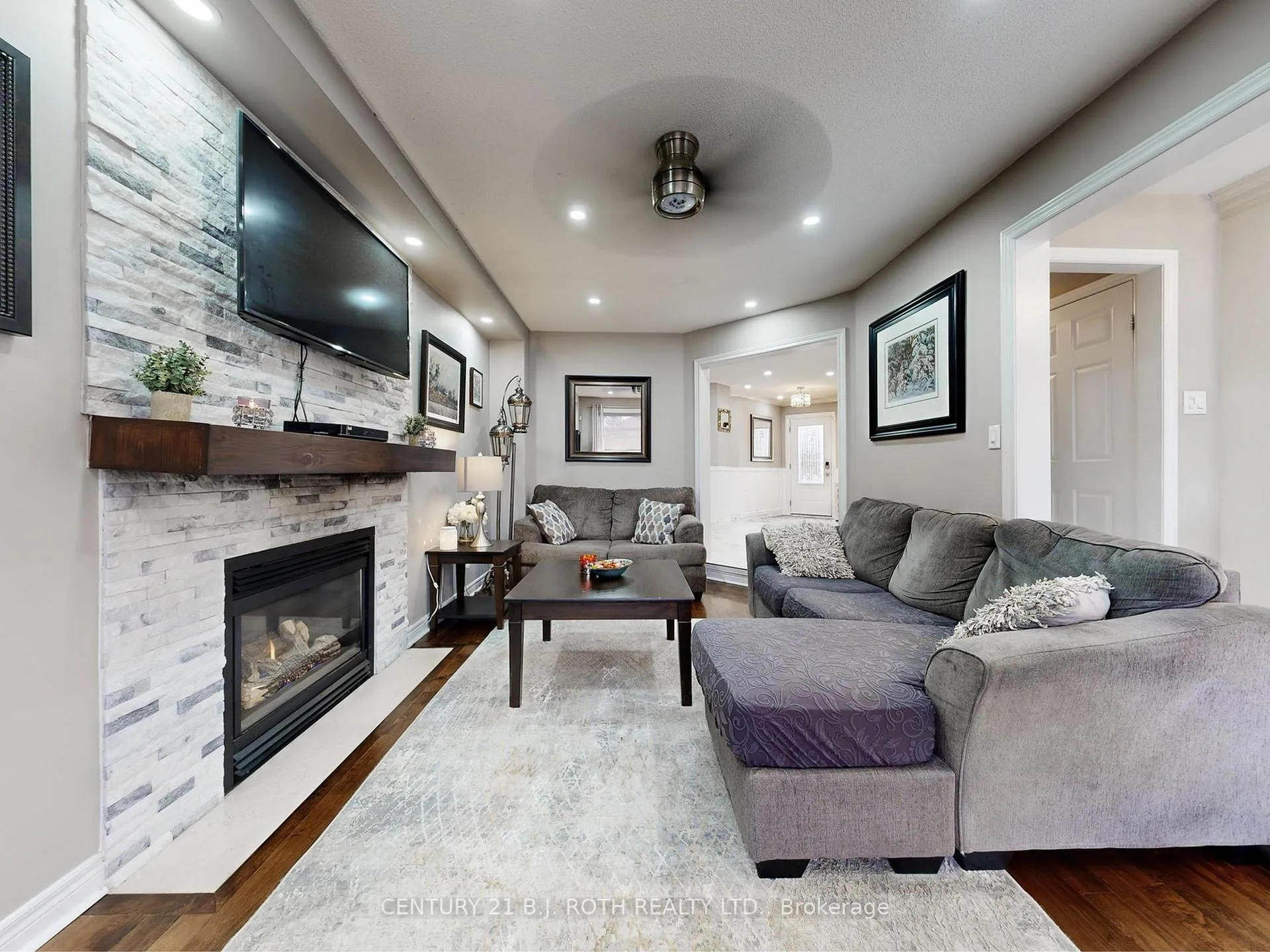 Photo 7 of 14 Round Leaf Court, Barrie, Holly — HOMEH