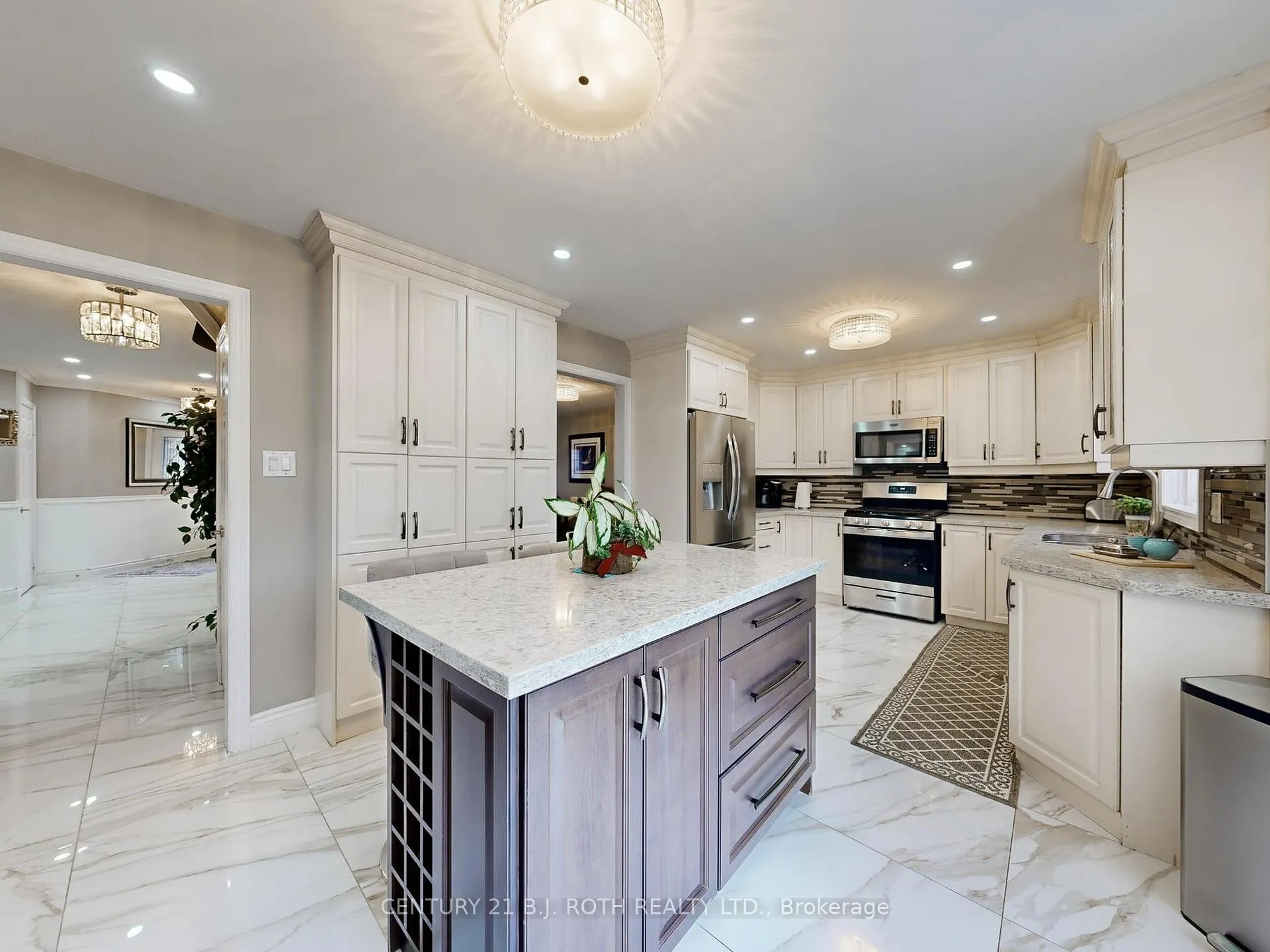 Photo 12 of 14 Round Leaf Court, Barrie, Holly — HOMEH