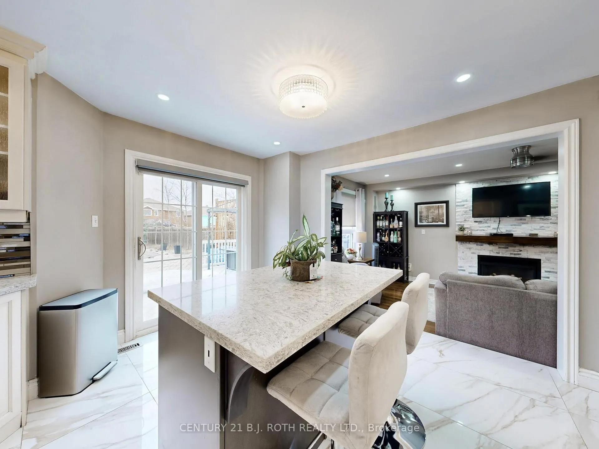 Photo 14 of 14 Round Leaf Court, Barrie, Holly — HOMEH