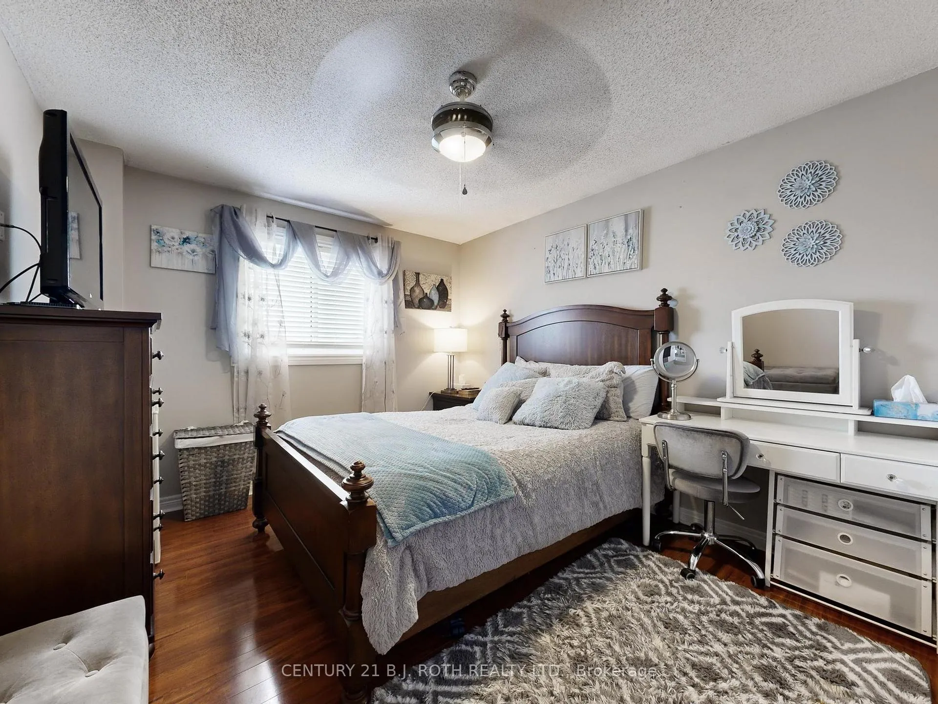Photo 25 of 14 Round Leaf Court, Barrie, Holly — HOMEH