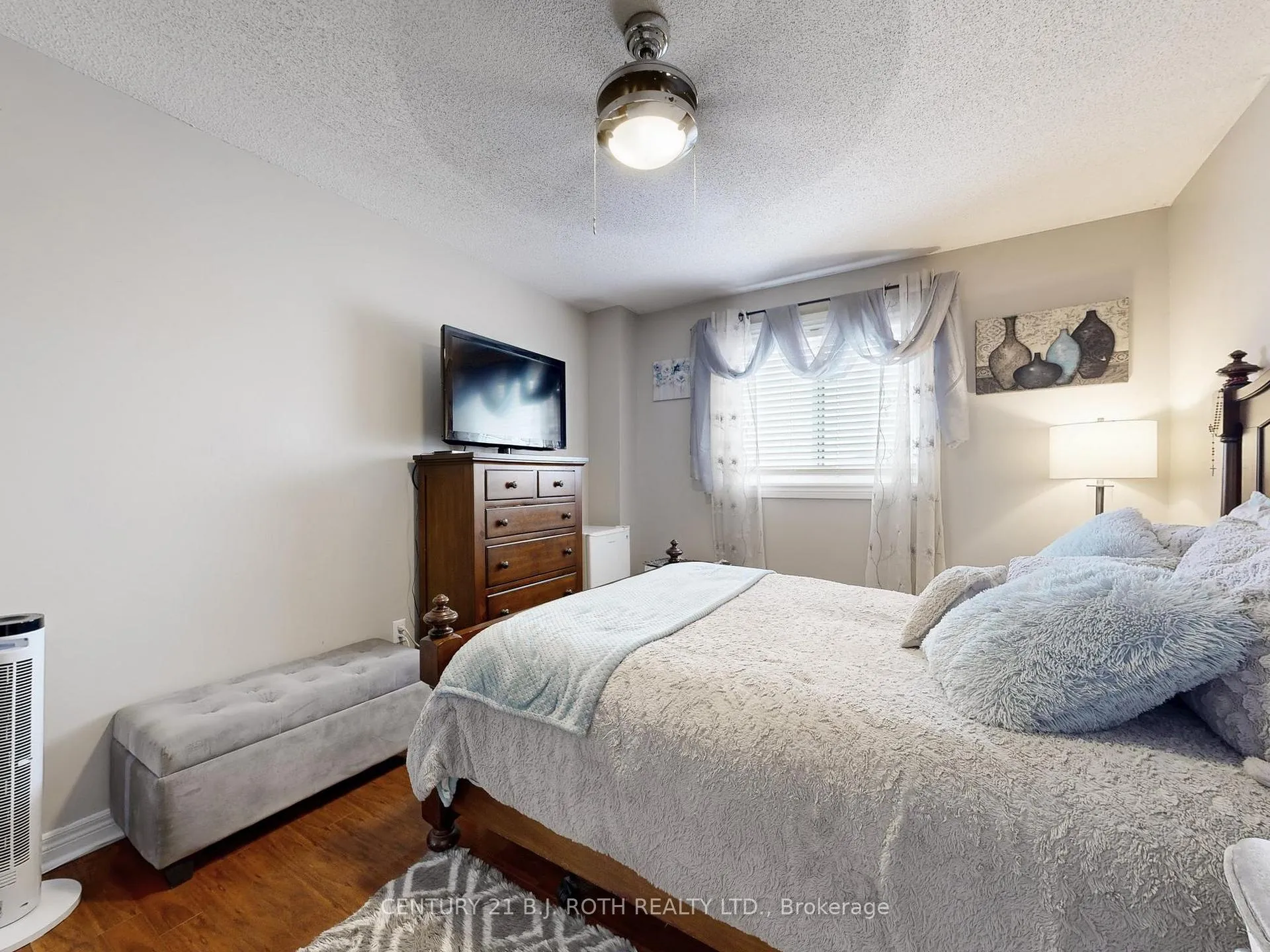 Photo 26 of 14 Round Leaf Court, Barrie, Holly — HOMEH