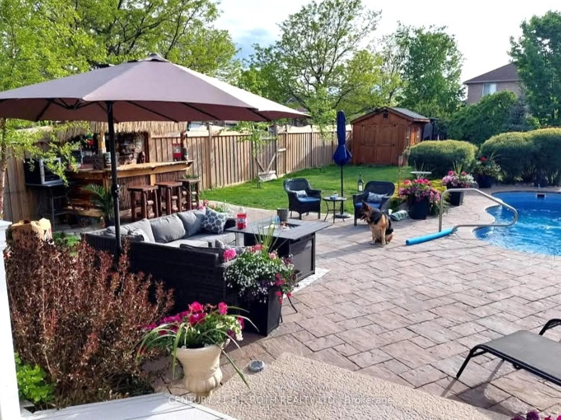 Photo 30 of 14 Round Leaf Court, Barrie, Holly — HOMEH