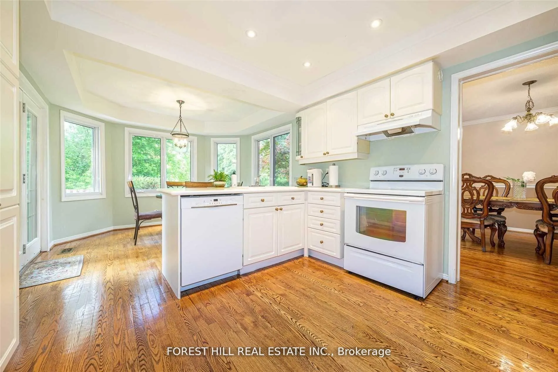 Photo 6 of 54 Pennock Crescent, Markham, Unionville — HOMEH