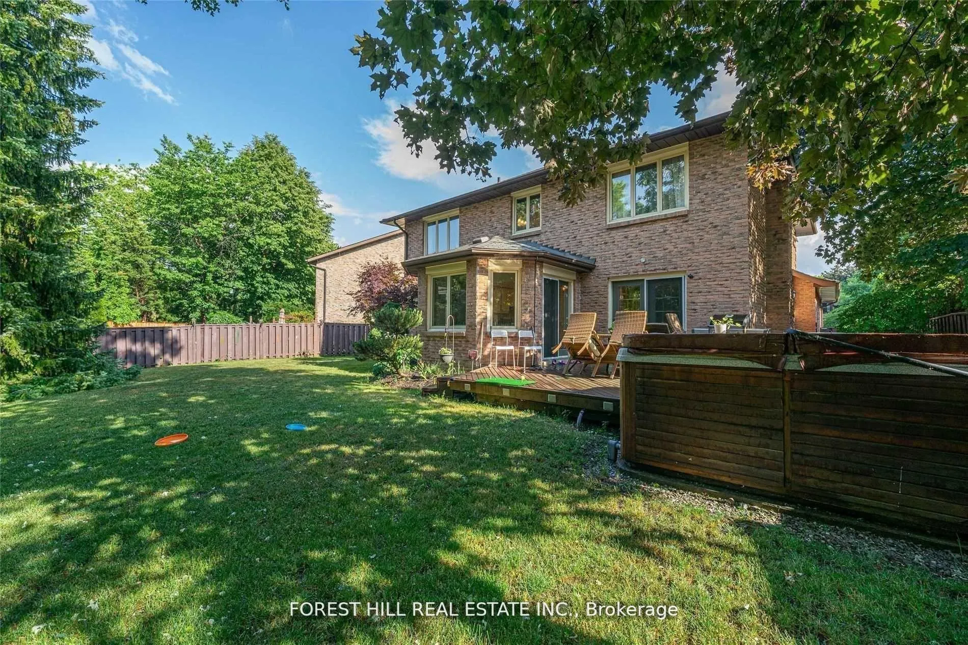 Photo 22 of 54 Pennock Crescent, Markham, Unionville — HOMEH