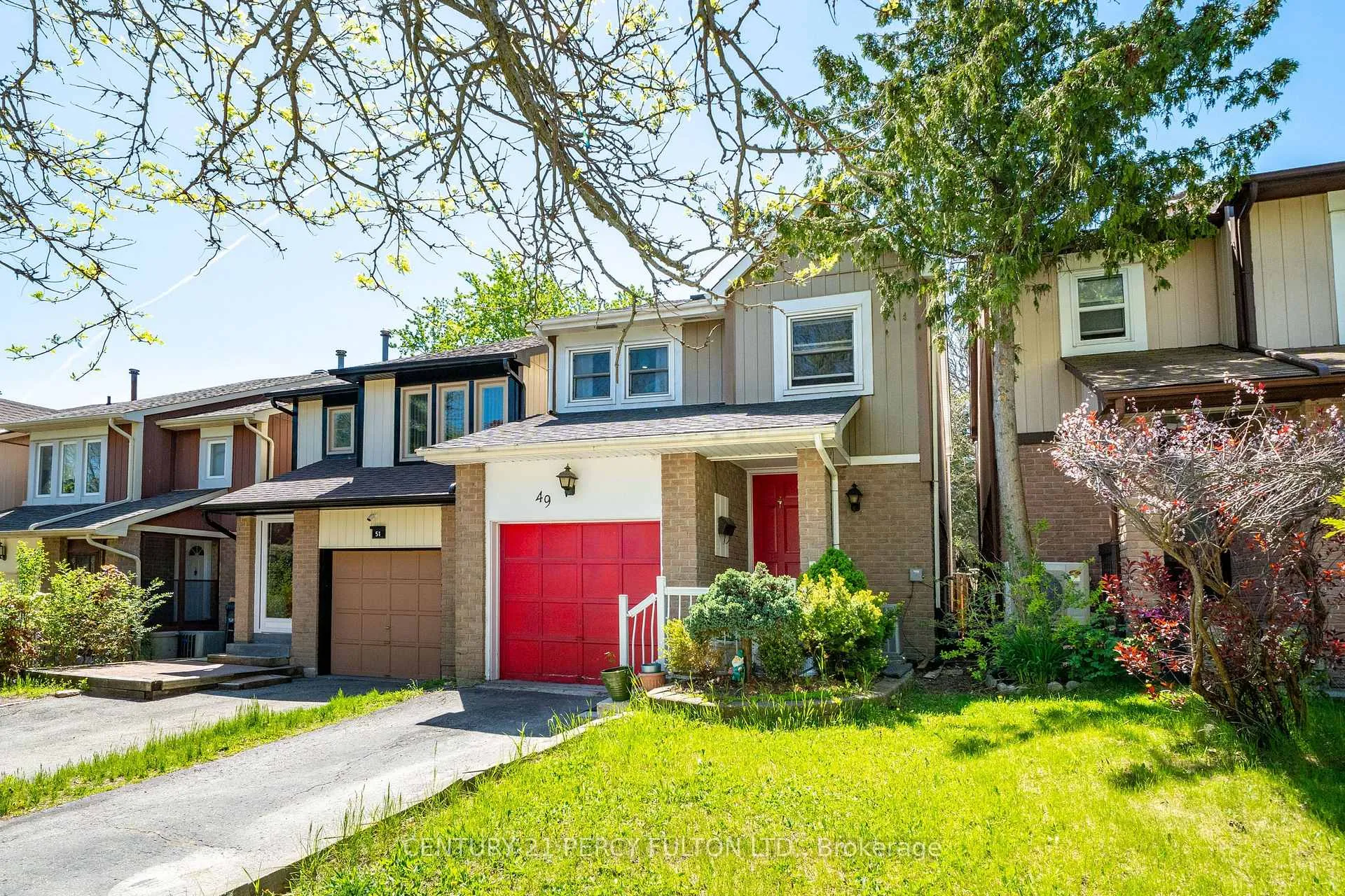 Photo 2 of 49 Croach Crescent, Scarborough, Agincourt North — HOMEH