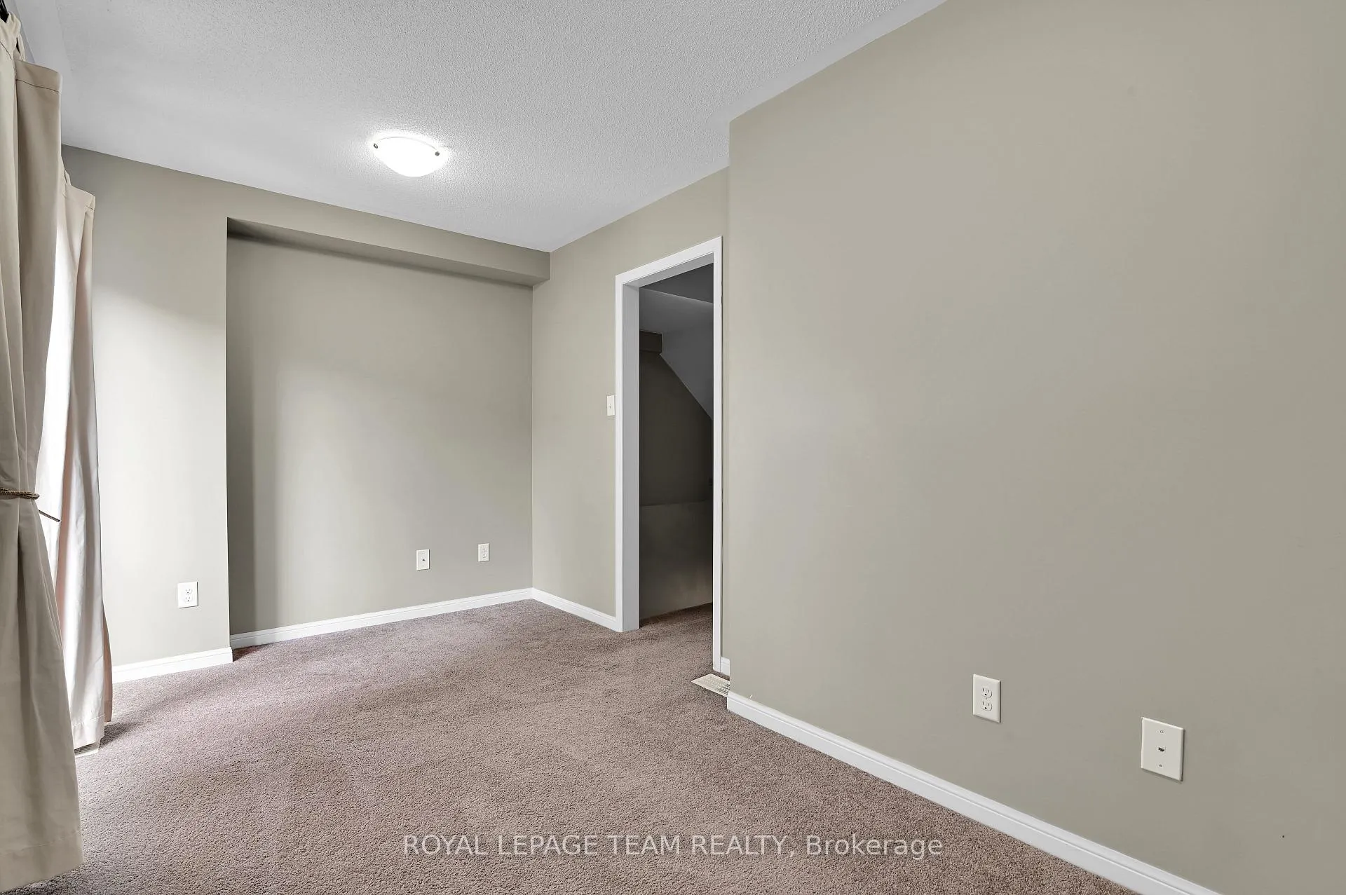 Photo 8 of 774 Sanibel Private, Ottawa, Westcliffe Estates — HOMEH