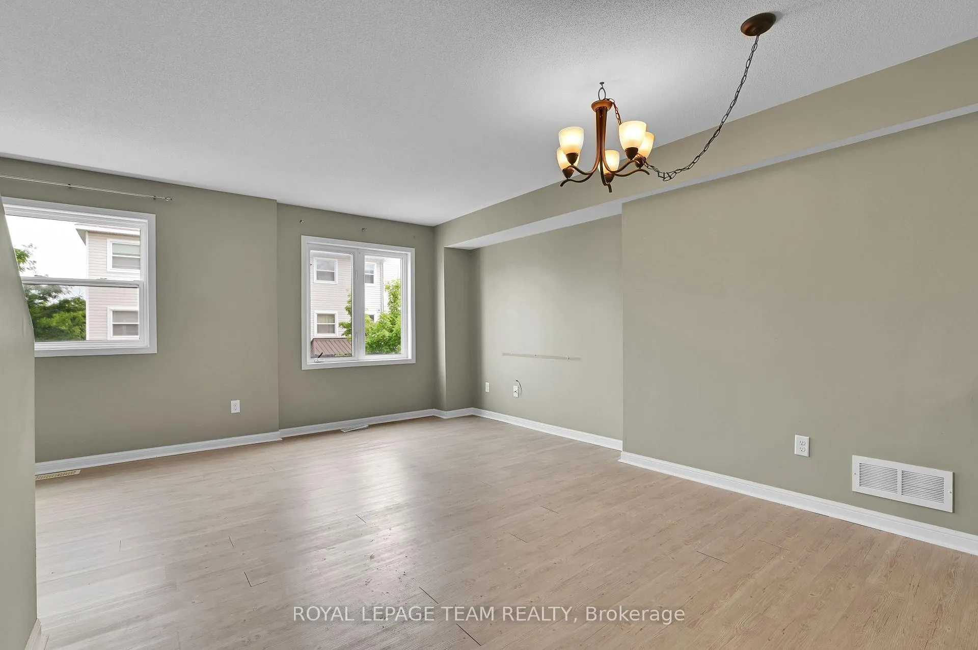 Photo 15 of 774 Sanibel Private, Ottawa, Westcliffe Estates — HOMEH