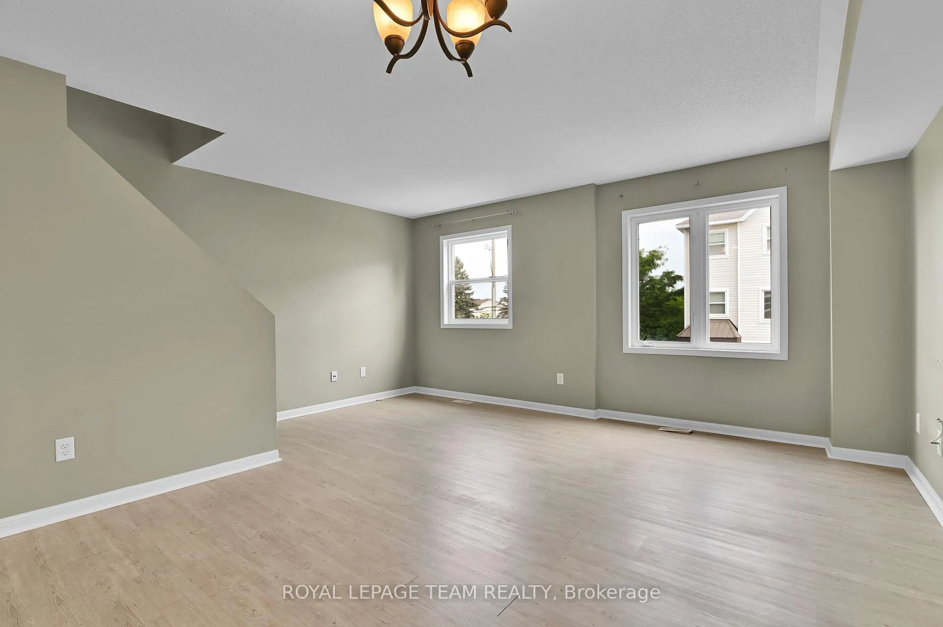 Photo 16 of 774 Sanibel Private, Ottawa, Westcliffe Estates — HOMEH