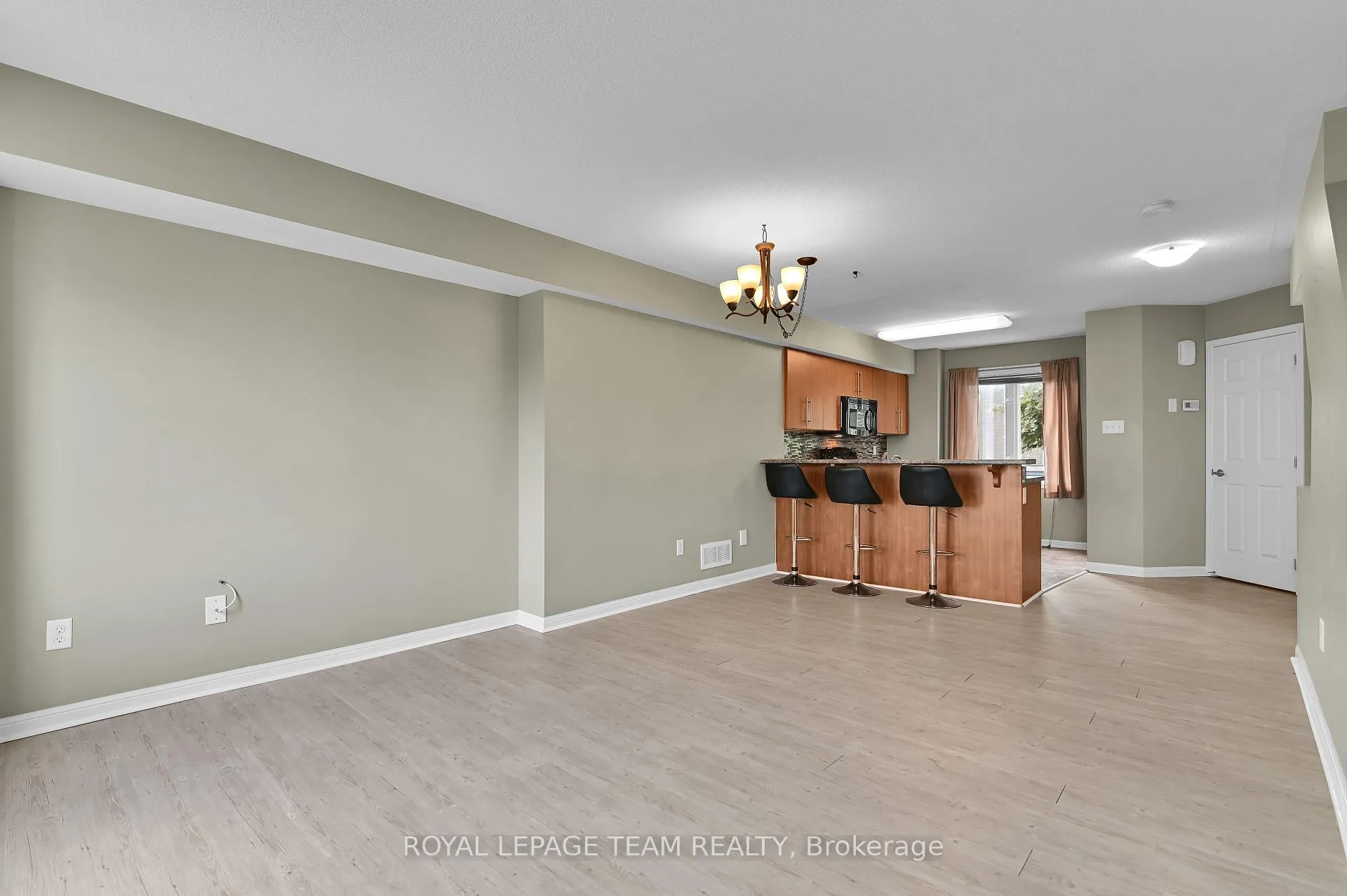 Photo 18 of 774 Sanibel Private, Ottawa, Westcliffe Estates — HOMEH