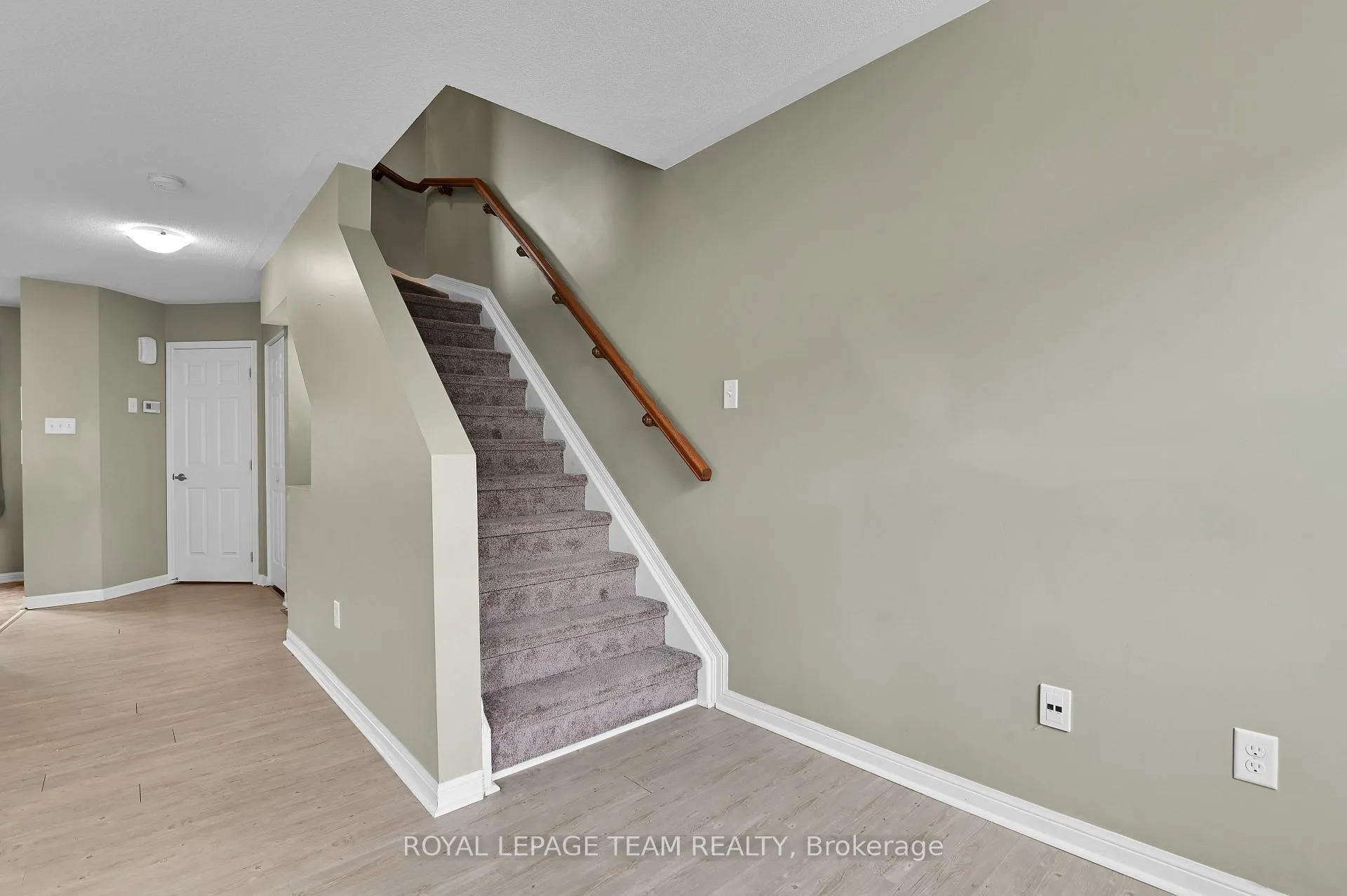 Photo 19 of 774 Sanibel Private, Ottawa, Westcliffe Estates — HOMEH