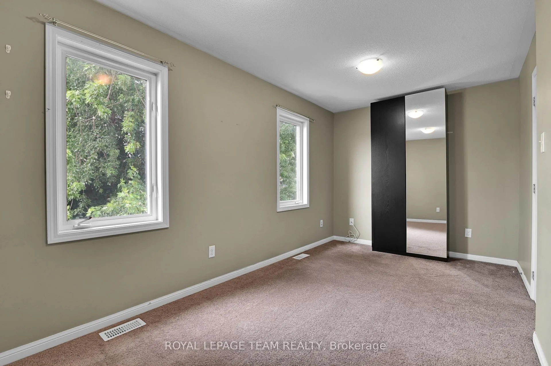 Photo 22 of 774 Sanibel Private, Ottawa, Westcliffe Estates — HOMEH