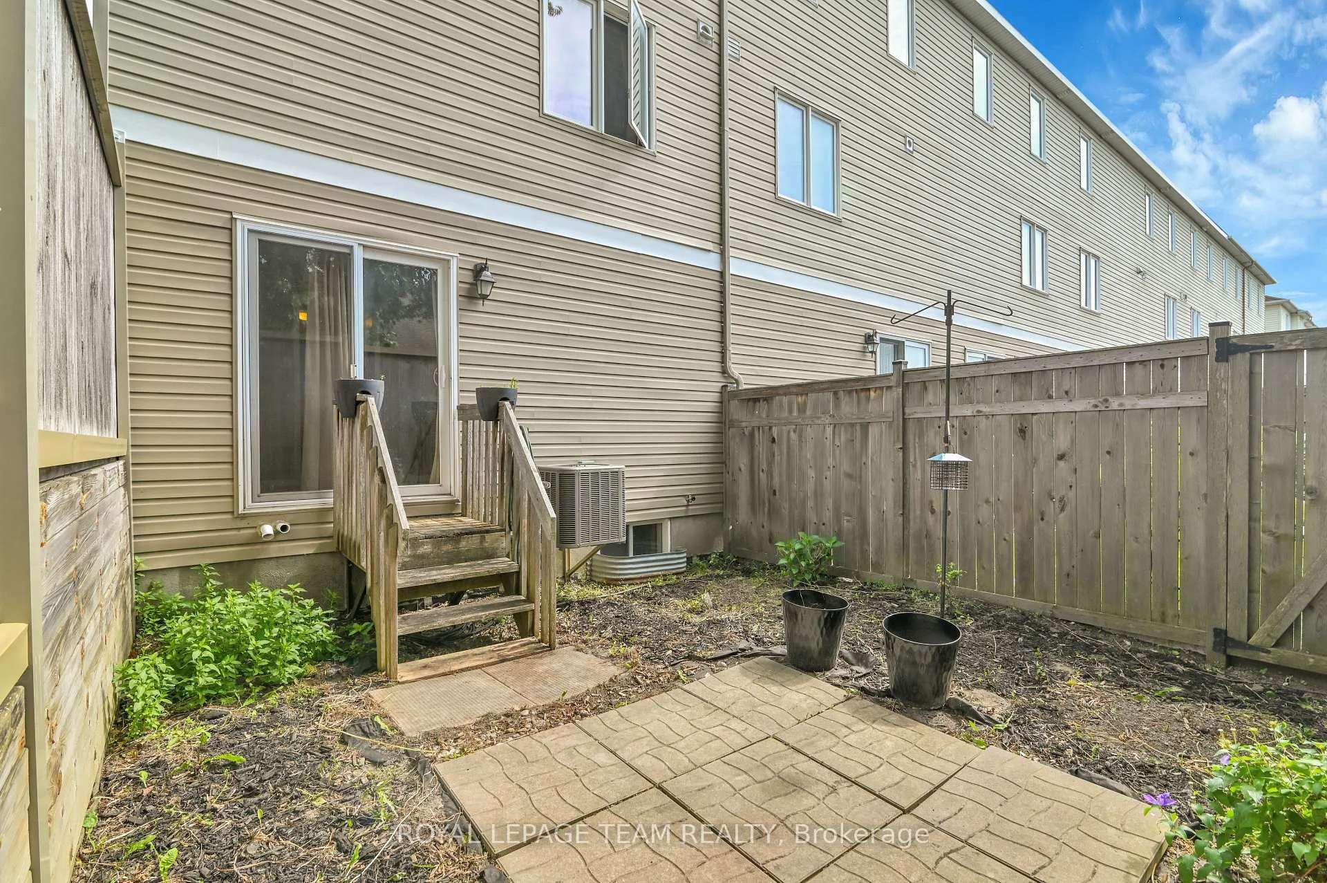 Photo 33 of 774 Sanibel Private, Ottawa, Westcliffe Estates — HOMEH