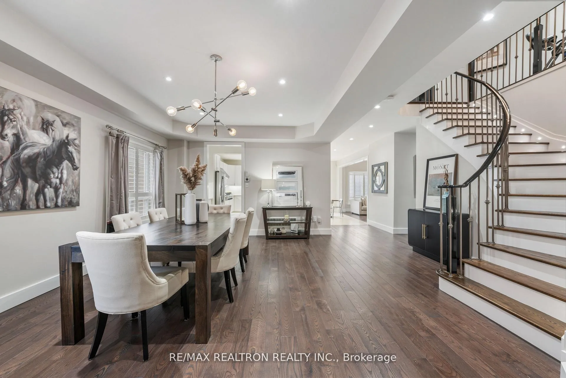 Photo 5 of 1747 Goldsmith Drive, Oshawa, Taunton — HOMEH