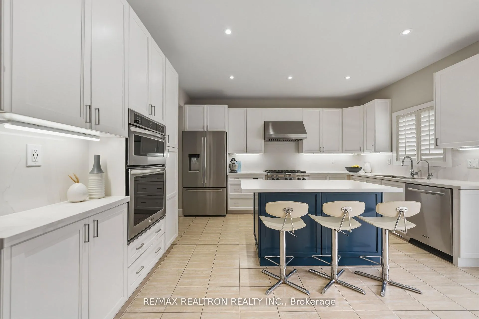 Photo 9 of 1747 Goldsmith Drive, Oshawa, Taunton — HOMEH