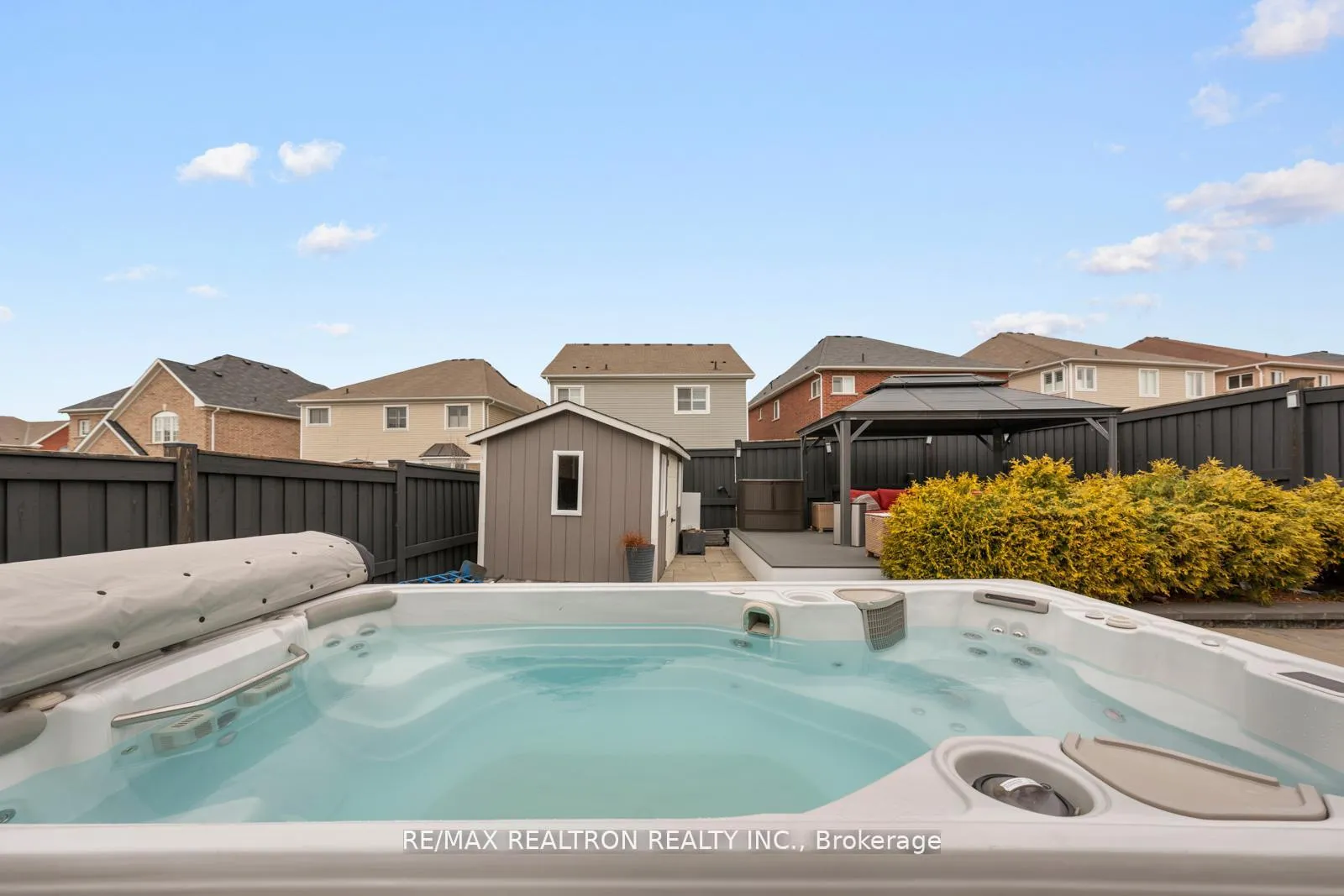 Photo 36 of 1747 Goldsmith Drive, Oshawa, Taunton — HOMEH
